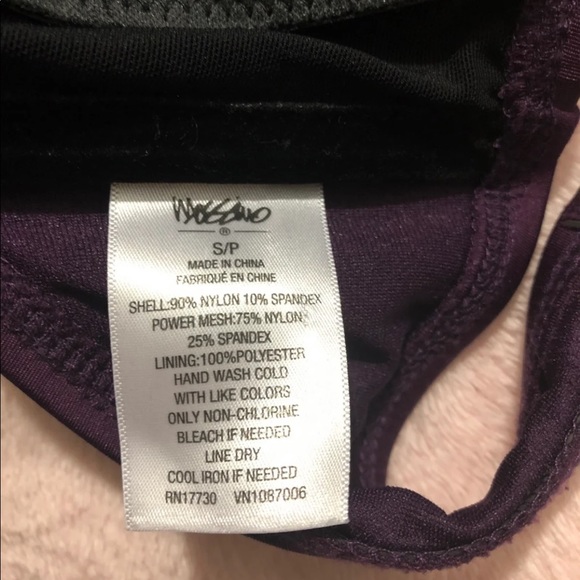 Bikini - Picture 5 of 5